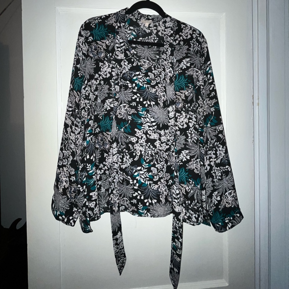 Tie neck blouse